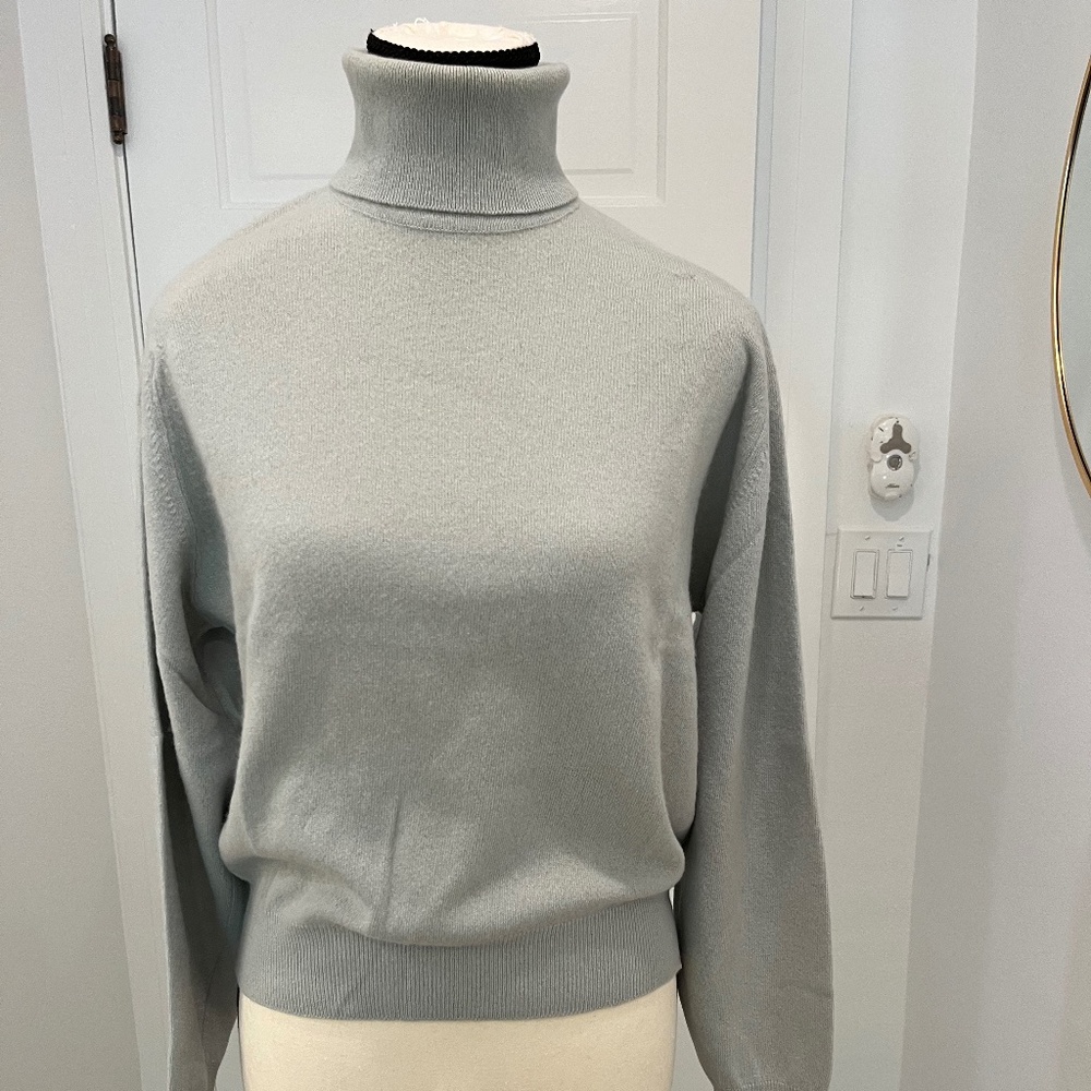 Scottish cashmere turtleneck sweater